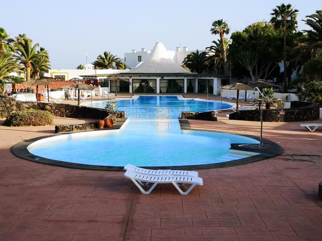 Playa Roca Bungalows Costa Teguise Εξωτερικό φωτογραφία